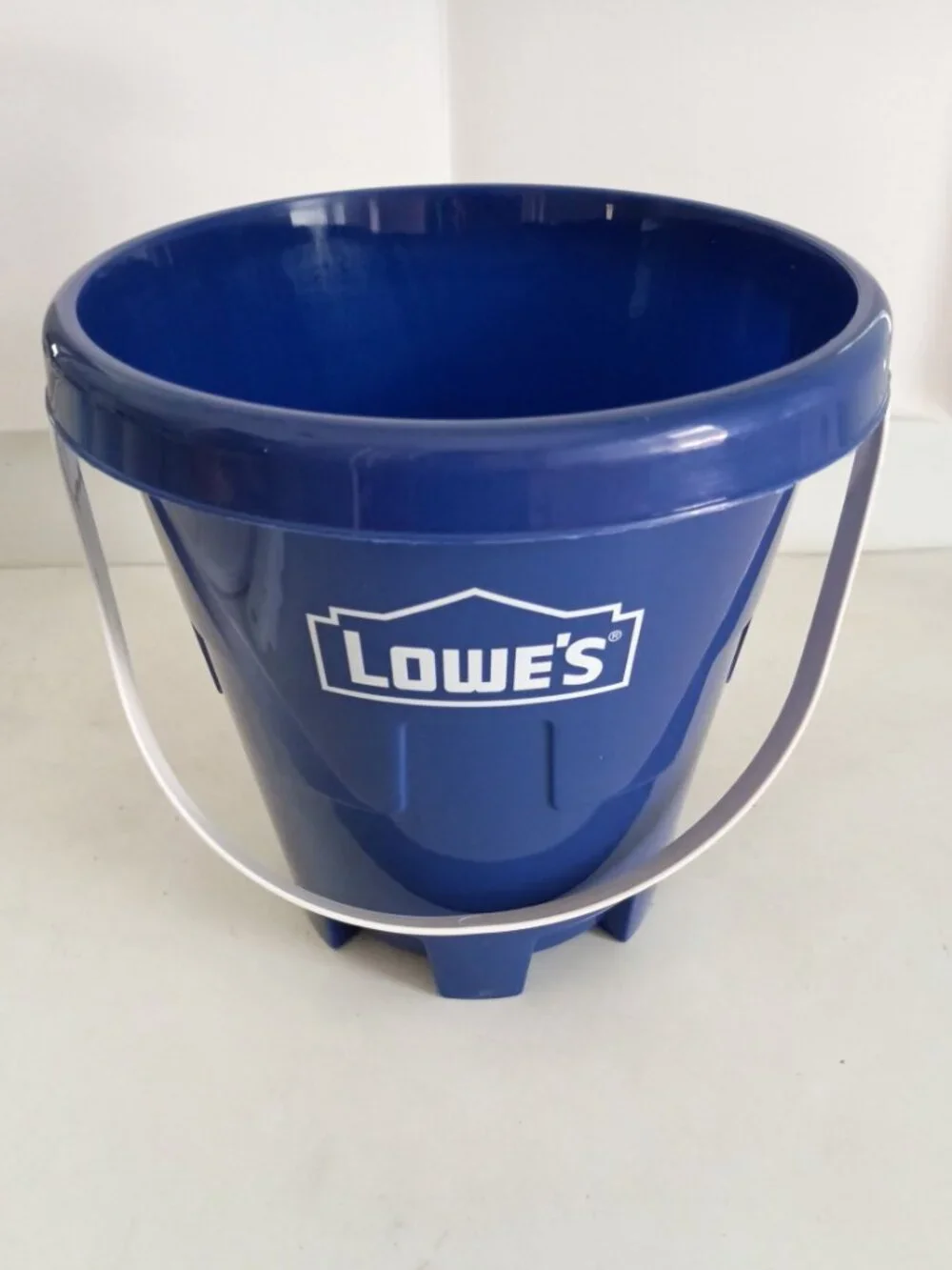 NEW Lowes beach bucket 3 piece set kids toy